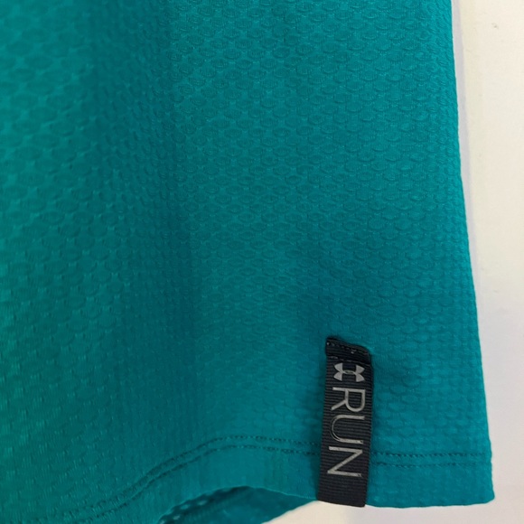 Under Armour Razorback Tank - Picture 3 of 4